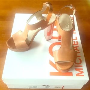 Michael Kors Vernon tan with rose gold heel